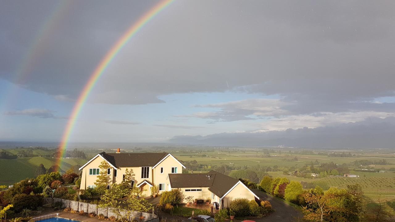 Golden Hills Farm Cottage Nelson Dış mekan fotoğraf